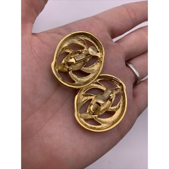 Vintage Signed Napier Gold Tone Earrings Adjustable Screw Back Signed - Picture 10 of 10